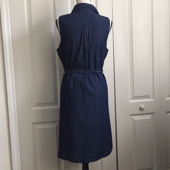 Sleeveless Jeans Dress - Picture 2 of 5